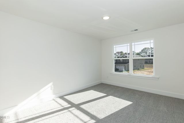 207 Drayton Hall Lane, Sanford, NC 27330