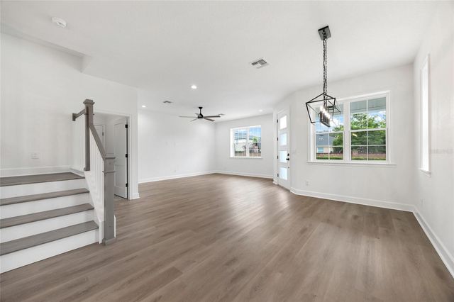 1018 FARMSTEAD STREET, Eustis, FL 32736