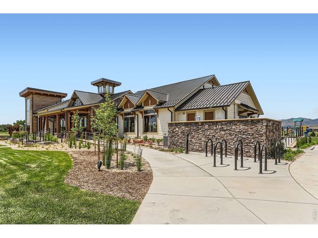 2819 Bear Springs Cir, Longmont, CO 80503