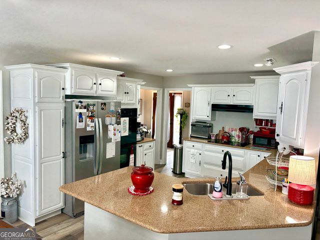 102 Troon Way, Lagrange, GA 30241