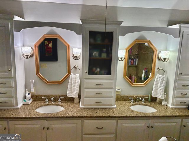 102 Troon Way, Lagrange, GA 30241