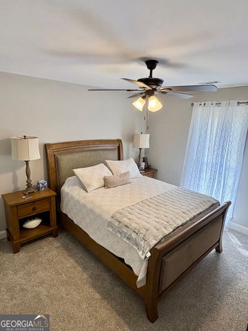102 Troon Way, Lagrange, GA 30241