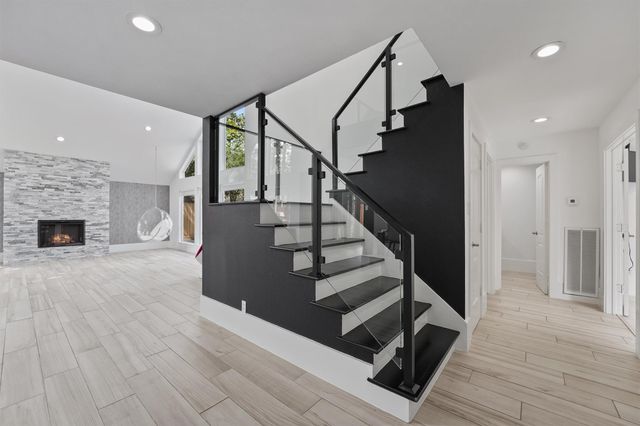 10034 Briar Forest Dr Drive, Houston, TX 77042