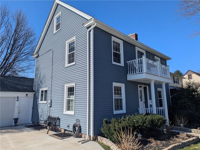 116 Grasmere Road, Lockport Town, NY 14094