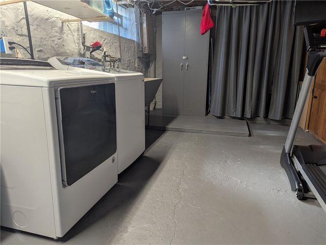 116 Grasmere Road, Lockport Town, NY 14094