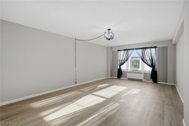 13500 Shaker Boulevard 203, Cleveland, OH 44120