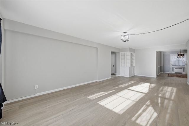 13500 Shaker Boulevard 203, Cleveland, OH 44120