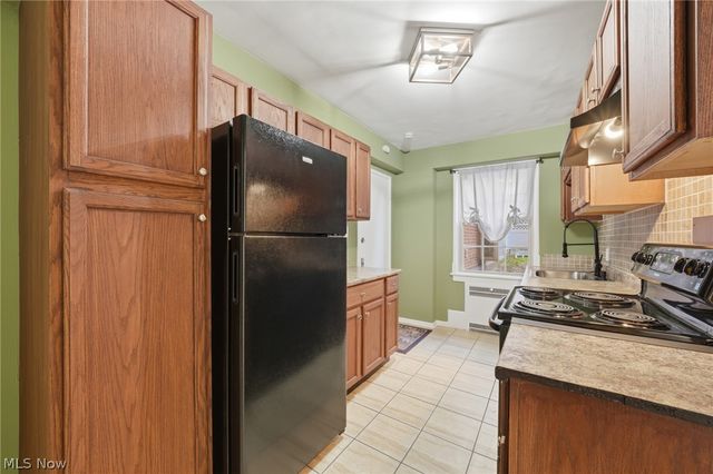 13500 Shaker Boulevard 203, Cleveland, OH 44120