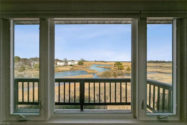 7 Mizzen CIR, Hampton, VA 23664