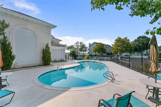 7 Mizzen CIR, Hampton, VA 23664