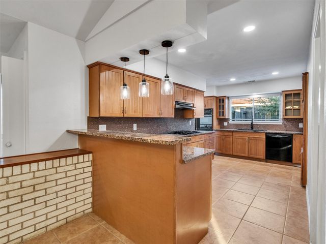 3504 80th Street Street, Galveston, TX 77551