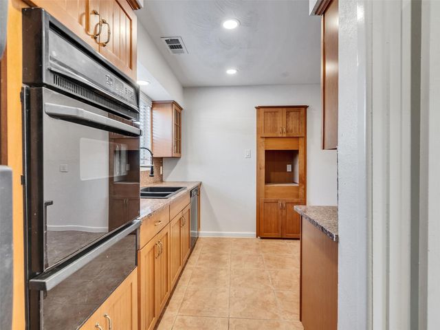 3504 80th Street Street, Galveston, TX 77551