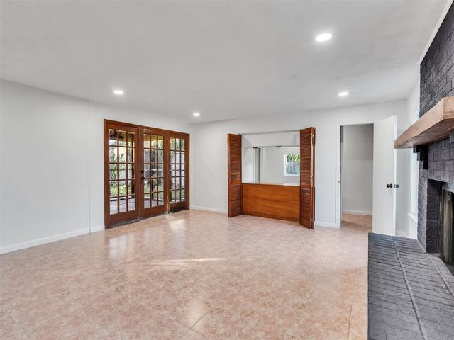 3504 80th Street Street, Galveston, TX 77551