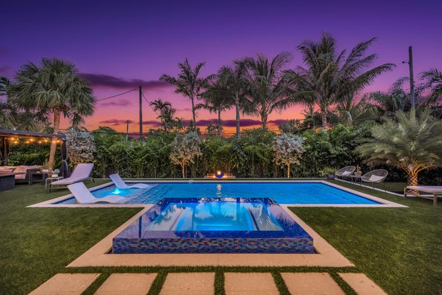 215 NE 28TH Court, Wilton Manors, FL 33334