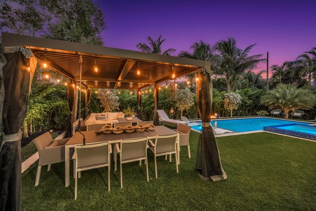 215 NE 28TH Court, Wilton Manors, FL 33334