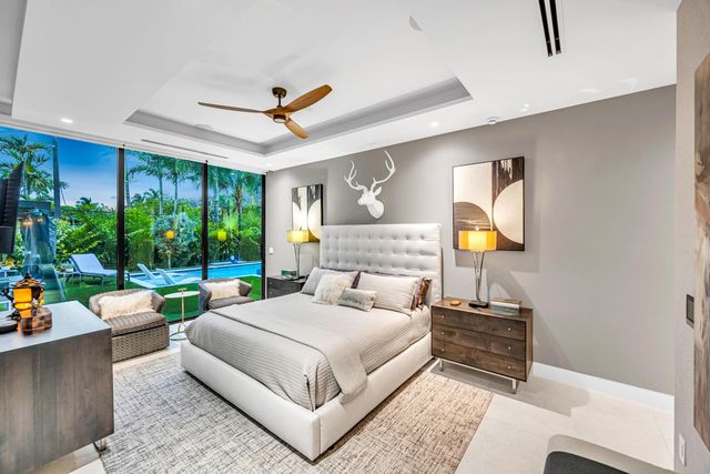 215 NE 28TH Court, Wilton Manors, FL 33334