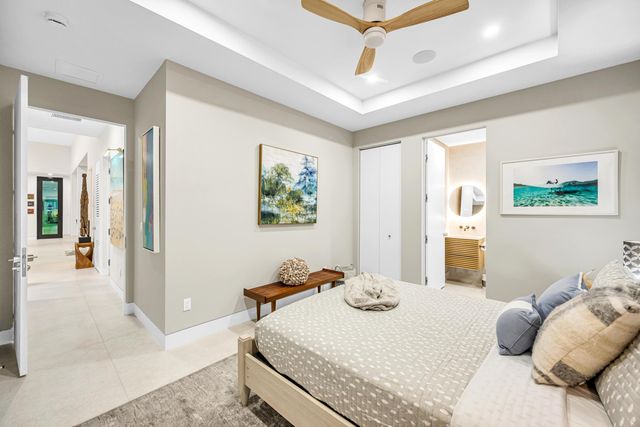 215 NE 28TH Court, Wilton Manors, FL 33334