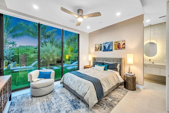 215 NE 28TH Court, Wilton Manors, FL 33334