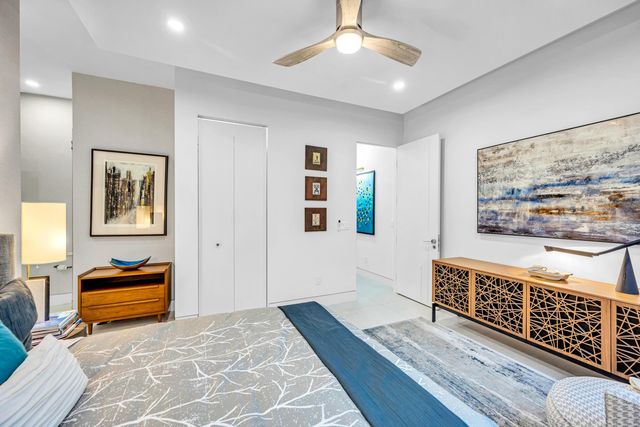215 NE 28TH Court, Wilton Manors, FL 33334