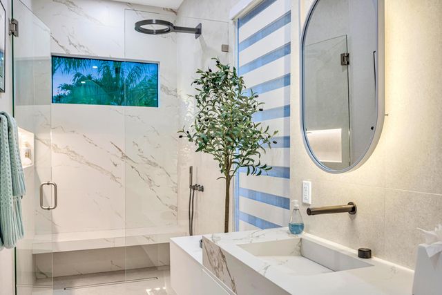 215 NE 28TH Court, Wilton Manors, FL 33334