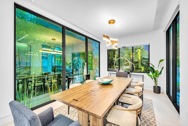 215 NE 28TH Court, Wilton Manors, FL 33334