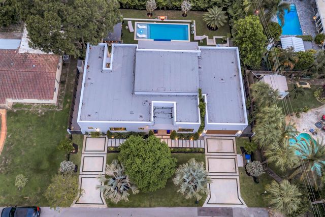 215 NE 28TH Court, Wilton Manors, FL 33334