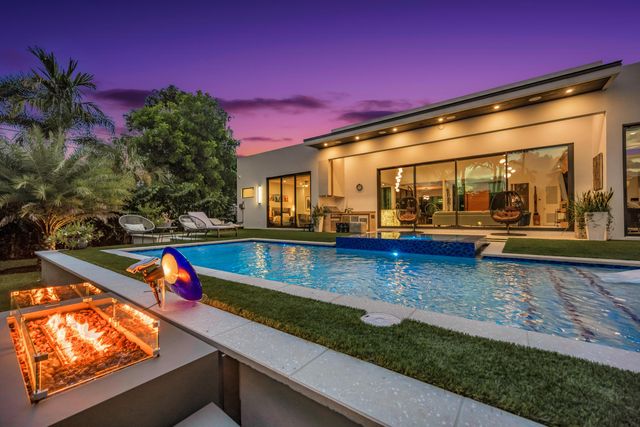 215 NE 28TH Court, Wilton Manors, FL 33334