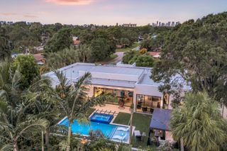 215 NE 28TH Court, Wilton Manors, FL 33334
