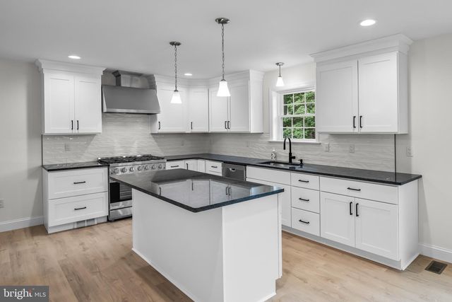 503 SPRUCE ST, Glassboro, NJ 08028