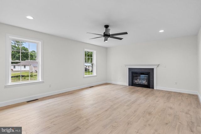 503 SPRUCE ST, Glassboro, NJ 08028