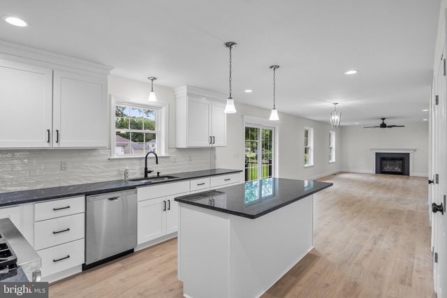 503 SPRUCE ST, Glassboro, NJ 08028