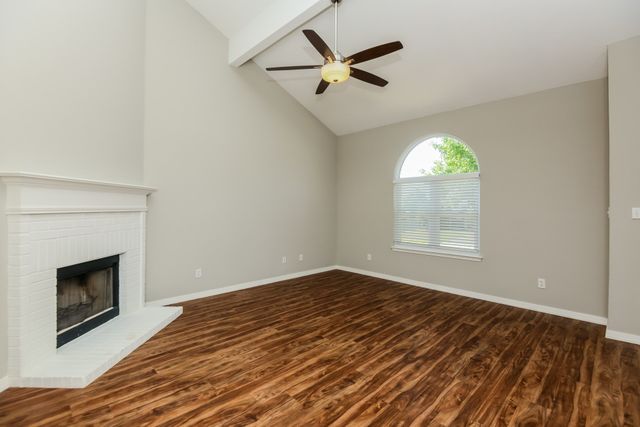 10208 Dawson Trail, Fort Worth, TX 76108