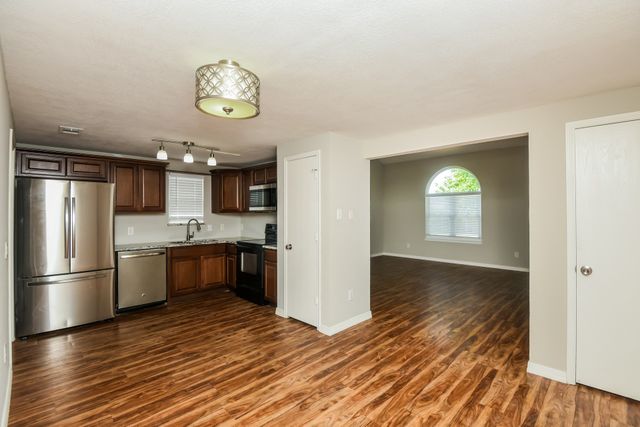 10208 Dawson Trail, Fort Worth, TX 76108