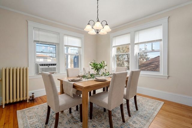 35 Boardman St, Worcester, MA 01606