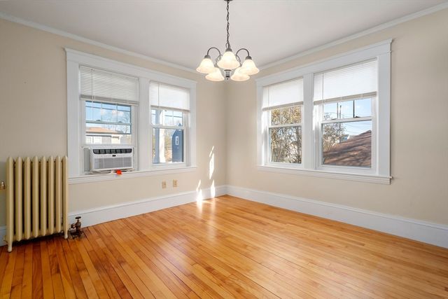 35 Boardman St, Worcester, MA 01606