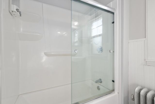 35 Boardman St, Worcester, MA 01606