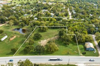 200 W 18 1/2 ST, Cameron, TX 76520