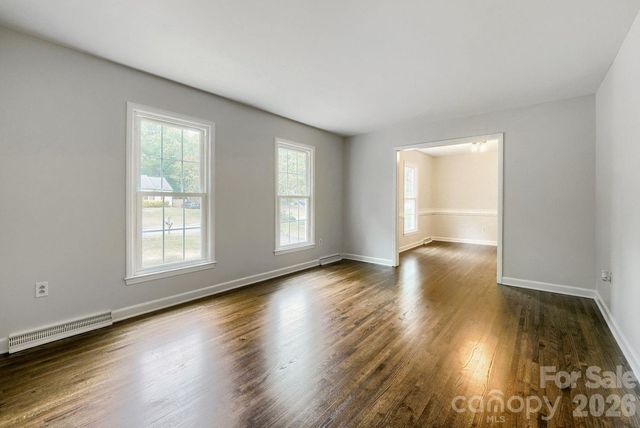 1628 Bonnie Lane, Charlotte, NC 28213