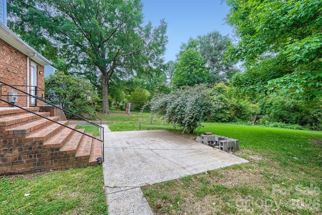 1628 Bonnie Lane, Charlotte, NC 28213