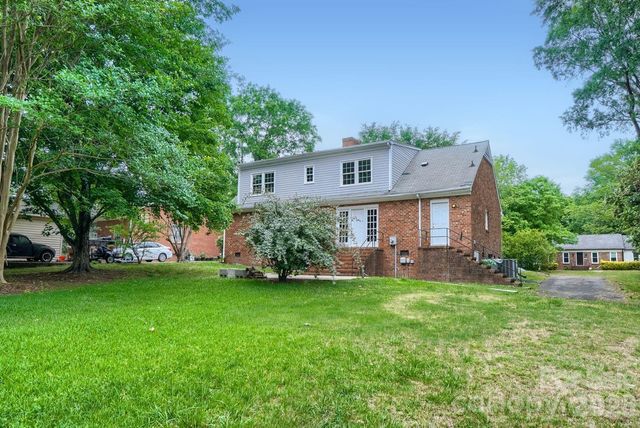 1628 Bonnie Lane, Charlotte, NC 28213
