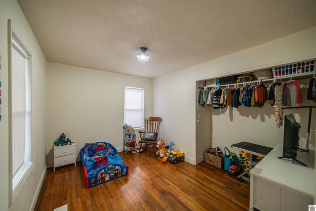 587 Elder St, Calvert City, KY 42029