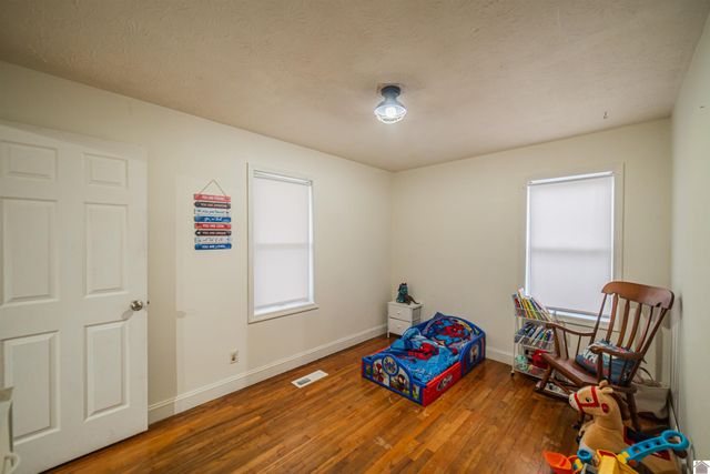 587 Elder St, Calvert City, KY 42029