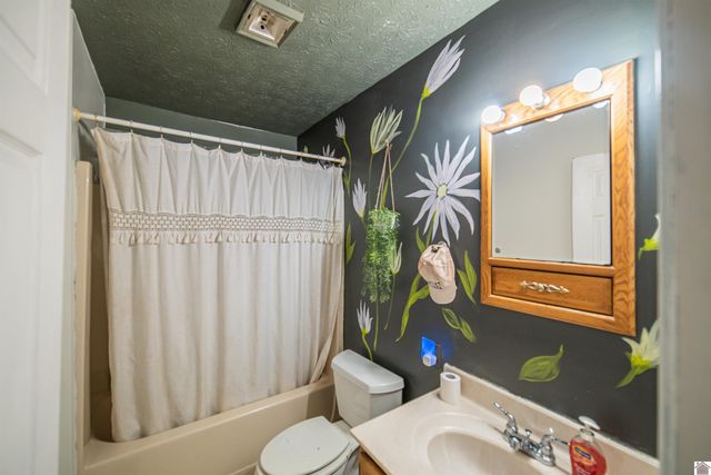 587 Elder St, Calvert City, KY 42029