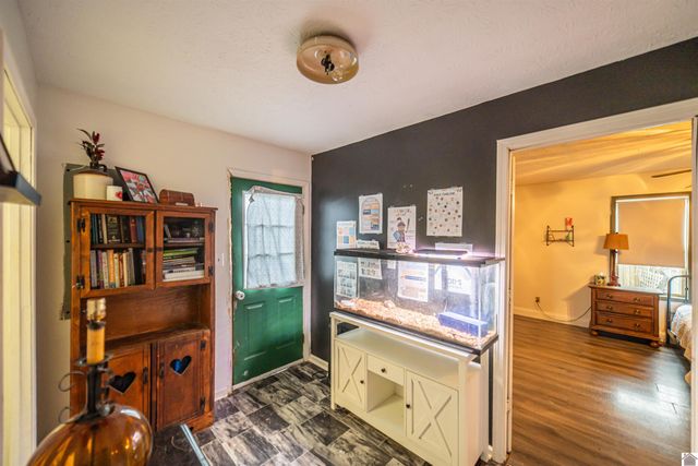 587 Elder St, Calvert City, KY 42029