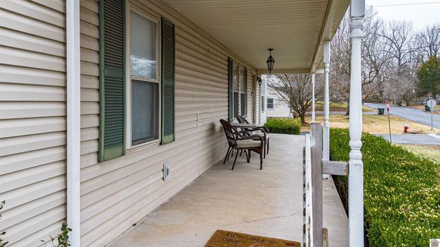 587 Elder St, Calvert City, KY 42029