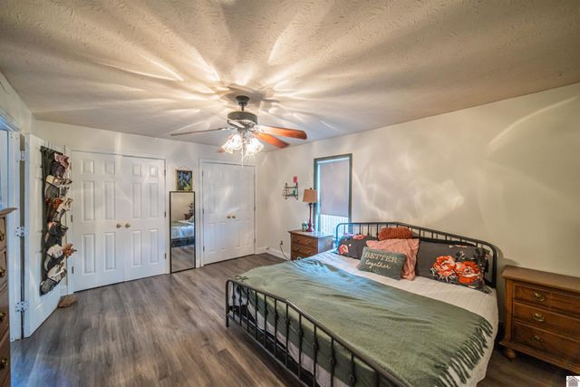 587 Elder St, Calvert City, KY 42029