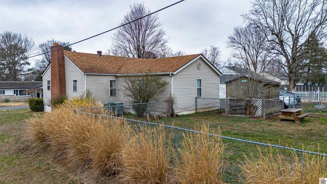 587 Elder St, Calvert City, KY 42029