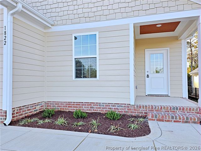 1822 Fordham Drive, Fayetteville, NC 28304