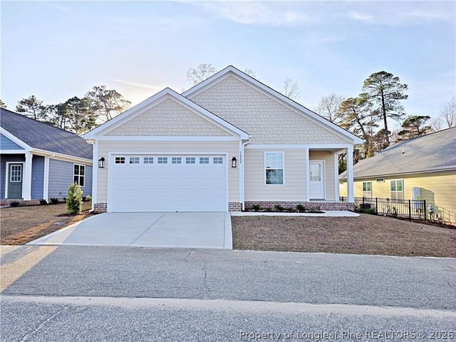 1822 Fordham Drive, Fayetteville, NC 28304