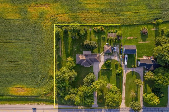 3130 88th AVENUE, Kenosha, WI 53144